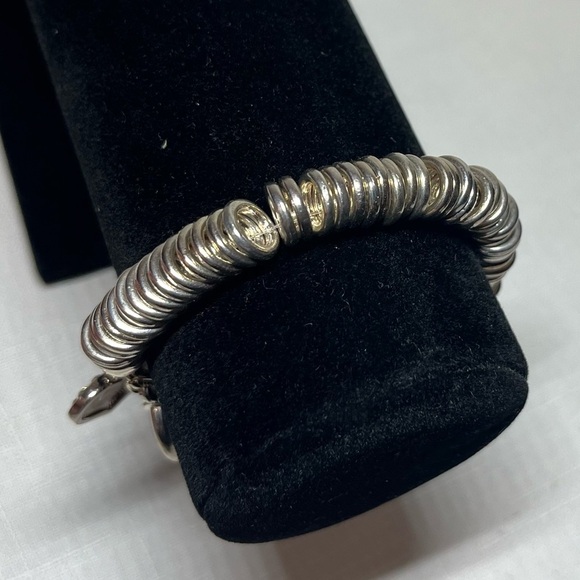 Mary Kay Ash LINKS Silver Heart Charm Bracelet. 2012. Toggle clasp. Two sizes - Picture 3 of 8